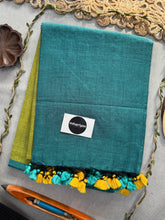 Indupriyaa C Green Nd Pista Handloom Khadi Cotton Saree